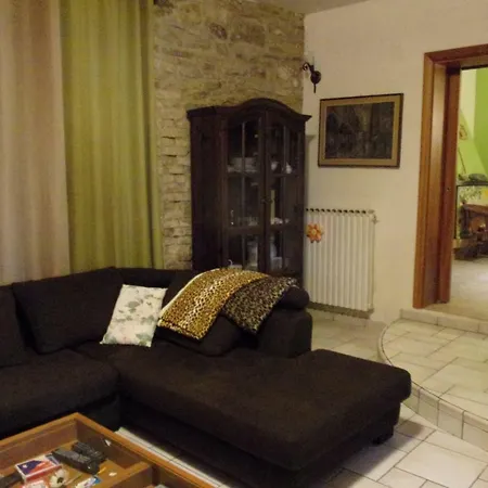 Дом отдыха Pino's House Villa Grande (L'Aquila)