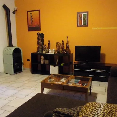 Pino's House Дом отдыха Villa Grande (L'Aquila)